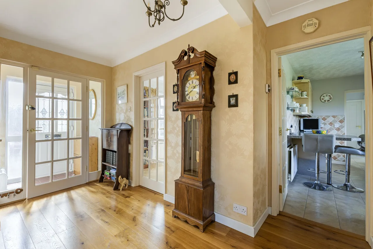 Cotswold Avenue, Cirencester, GL7, photo 7