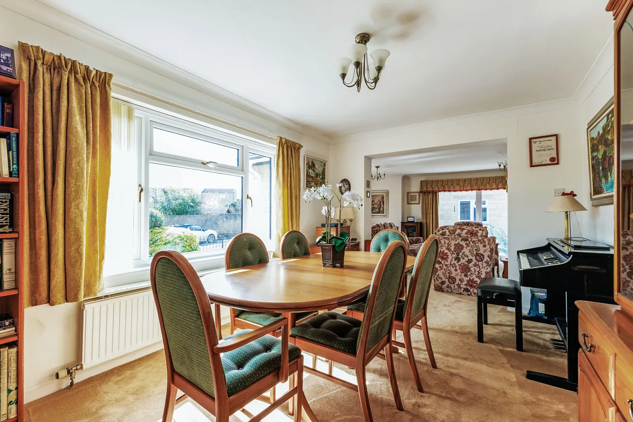 Cotswold Avenue, Cirencester, GL7, photo 8