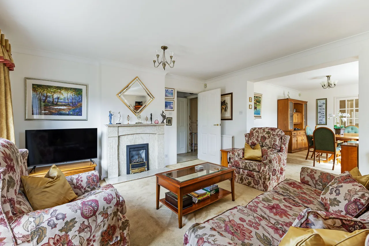 Cotswold Avenue, Cirencester, GL7, photo 3