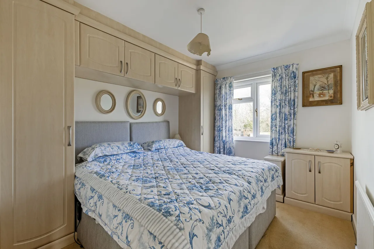 Cotswold Avenue, Cirencester, GL7, photo 10