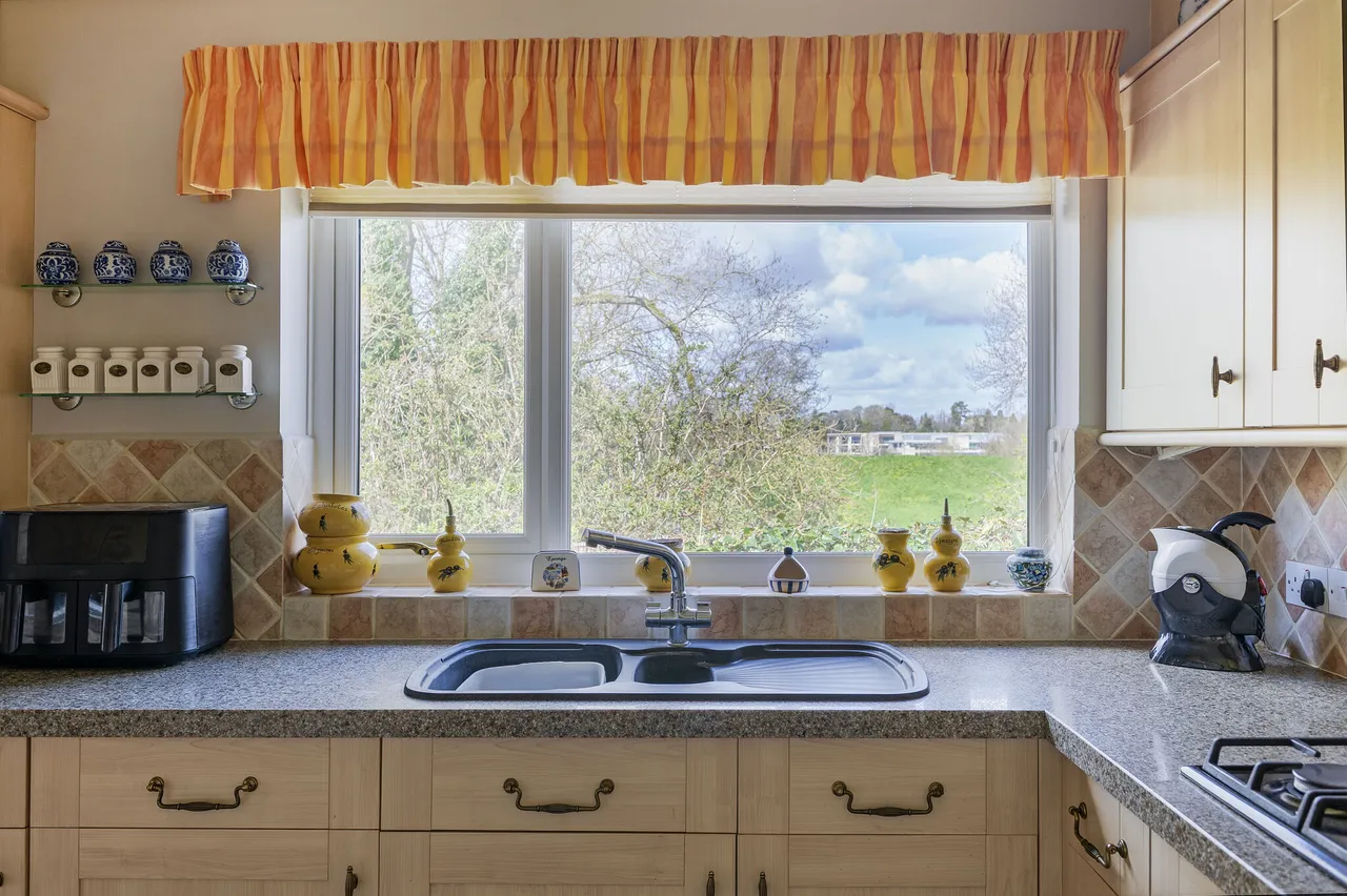 Cotswold Avenue, Cirencester, GL7, photo 5