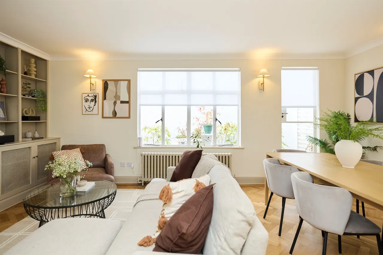 1 bed flat for sale — Strathearn Place, London