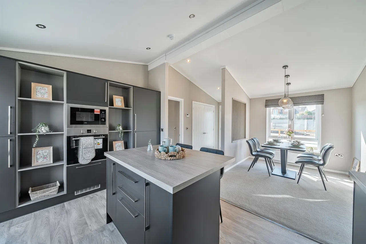 Wick Lane, Christchurch, BH6, photo 6