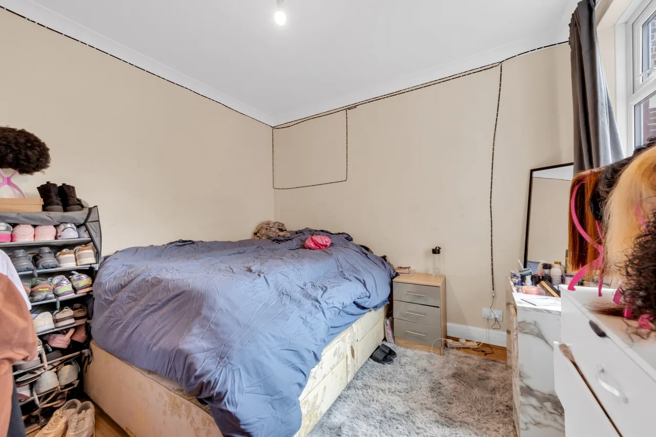 Well Hall Road, Eltham, SE9 6TY, photo 3