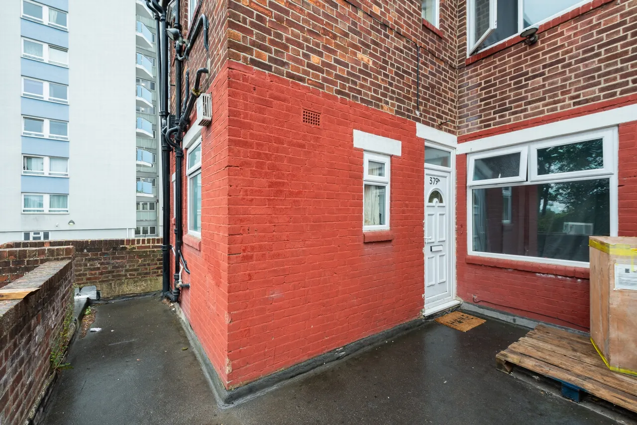 Well Hall Road, Eltham, SE9 6TY, photo 10