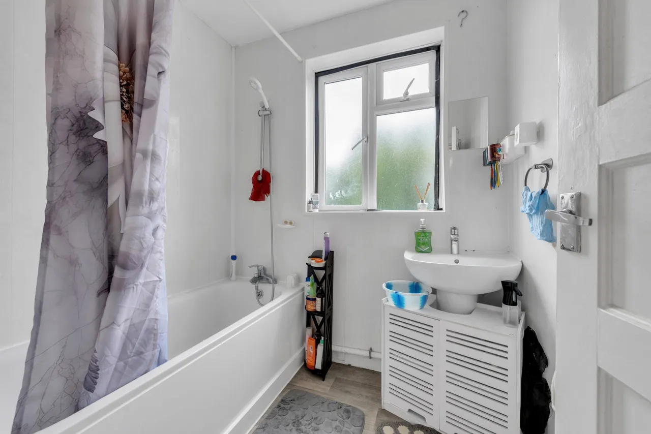 Well Hall Road, Eltham, SE9 6TY, photo 7