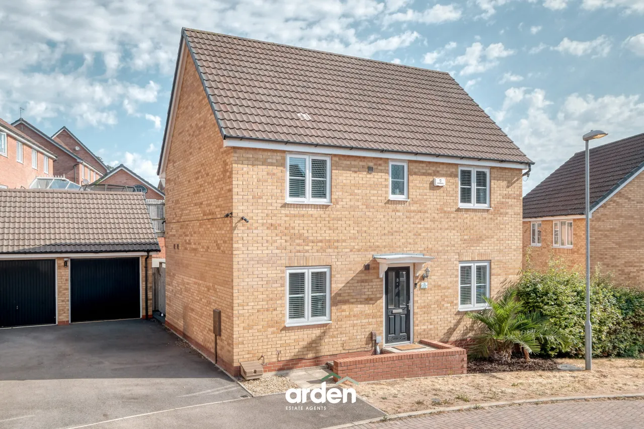 4 bed house for sale, Elrington Close, Redditch, B97
