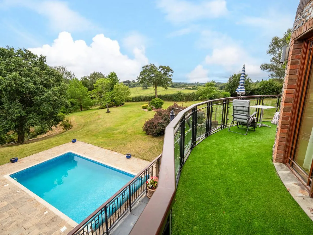 Bishops Lane, Shirrell Heath Southampton, photo 22
