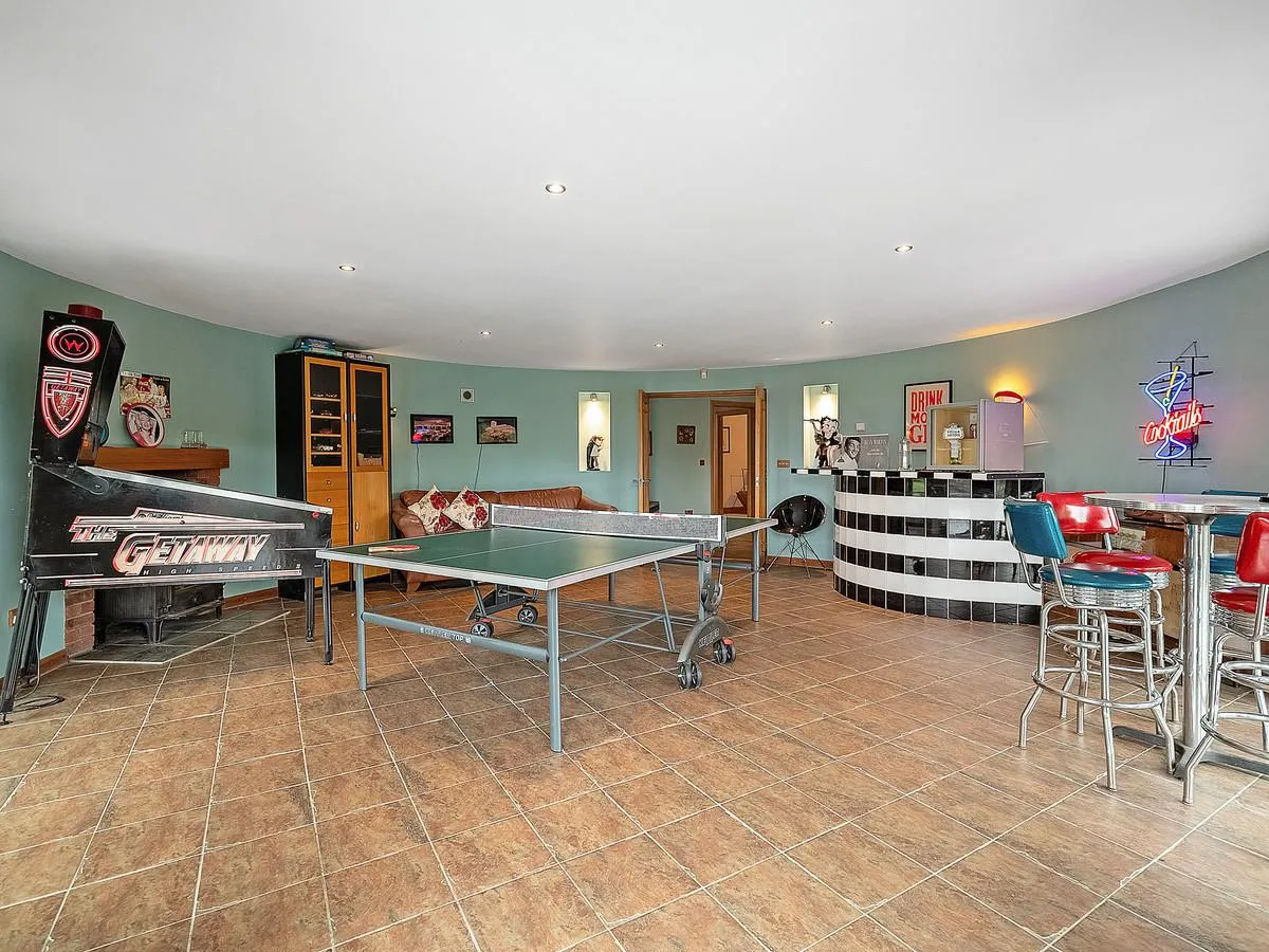 Bishops Lane, Shirrell Heath Southampton, photo 9
