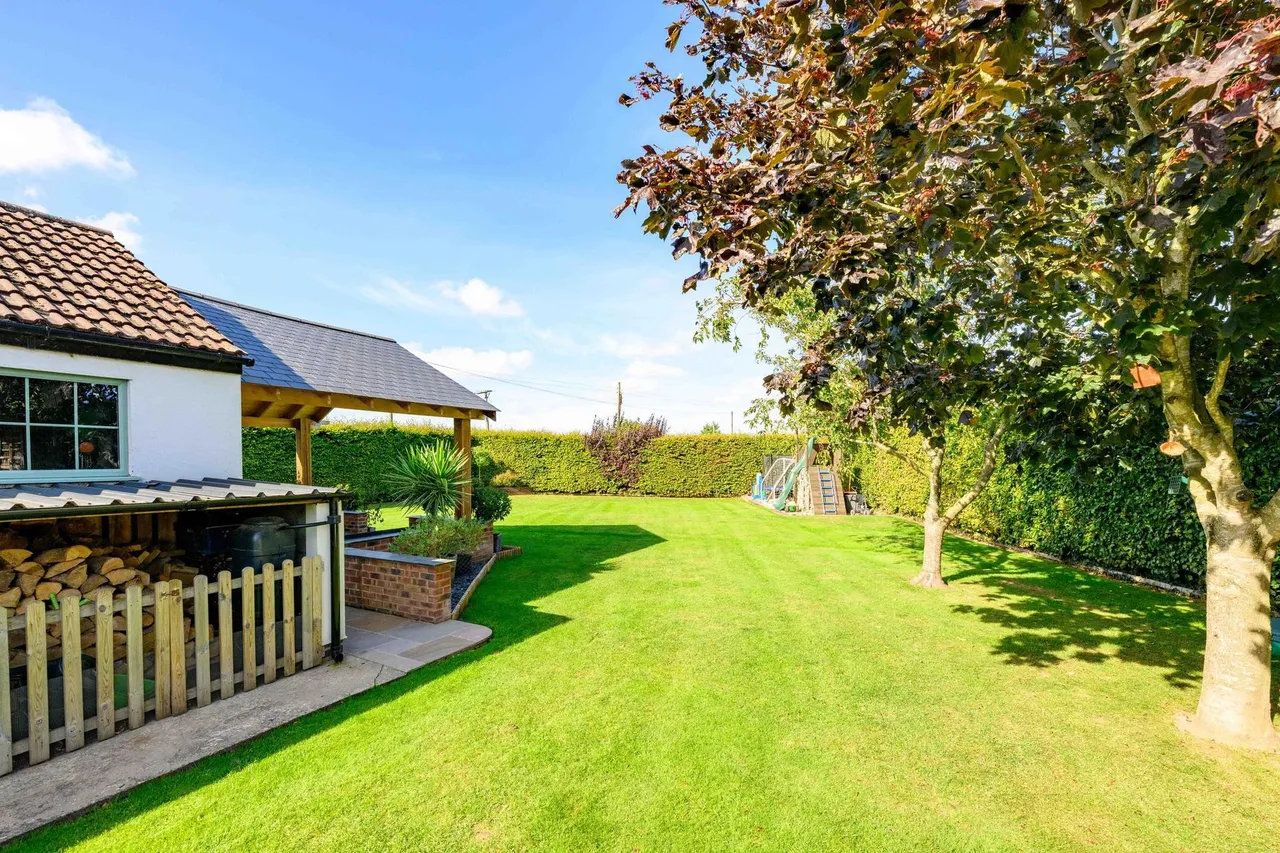 Silvertoft Lane, Frampton West, PE20, photo 40