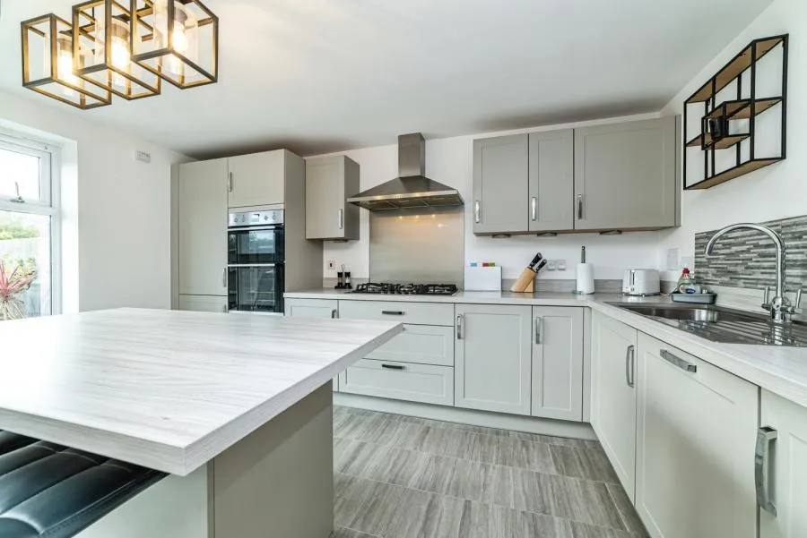 Fairstone, Newbury, RG14, photo 2