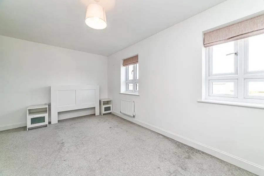 Fairstone, Newbury, RG14, photo 23