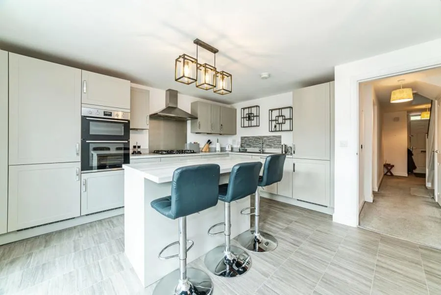 Fairstone, Newbury, RG14, photo 5