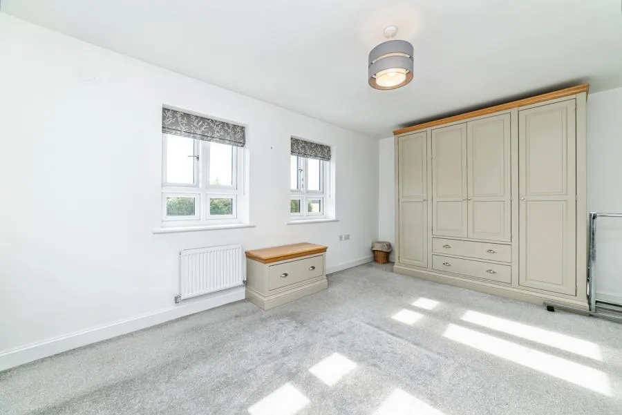 Fairstone, Newbury, RG14, photo 21
