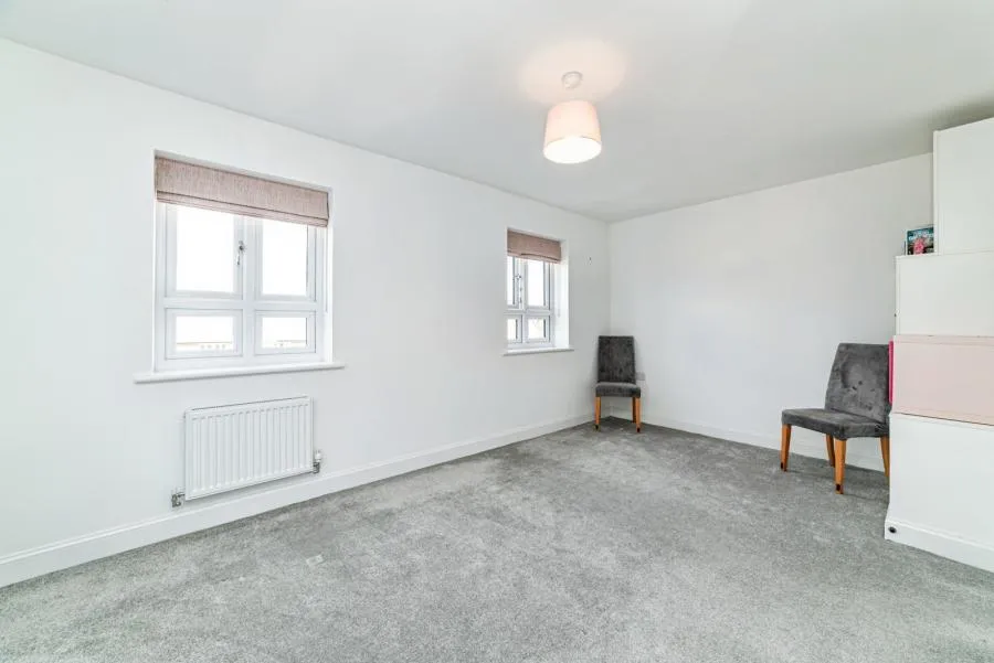 Fairstone, Newbury, RG14, photo 24