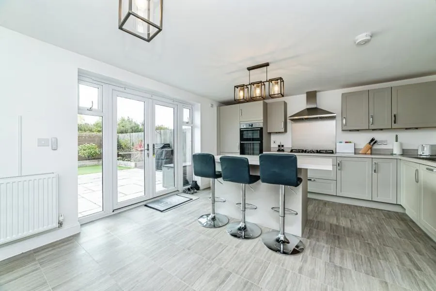 Fairstone, Newbury, RG14, photo 3