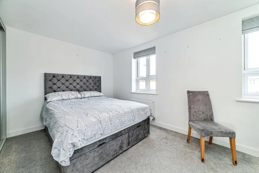Fairstone, Newbury, RG14, photo 17