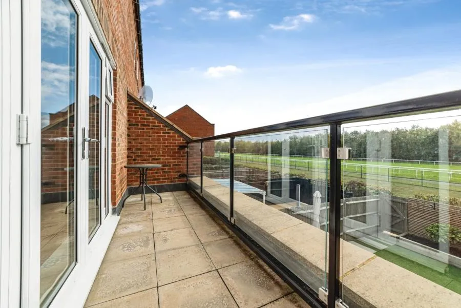 Fairstone, Newbury, RG14, photo 14