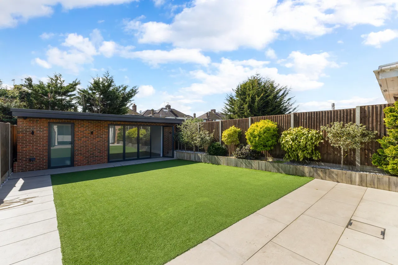 Wemborough Road, Stanmore, HA7, photo 6
