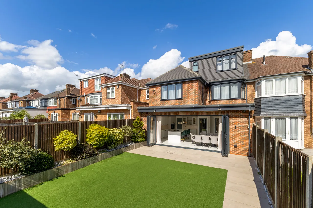 Wemborough Road, Stanmore, HA7, photo 4