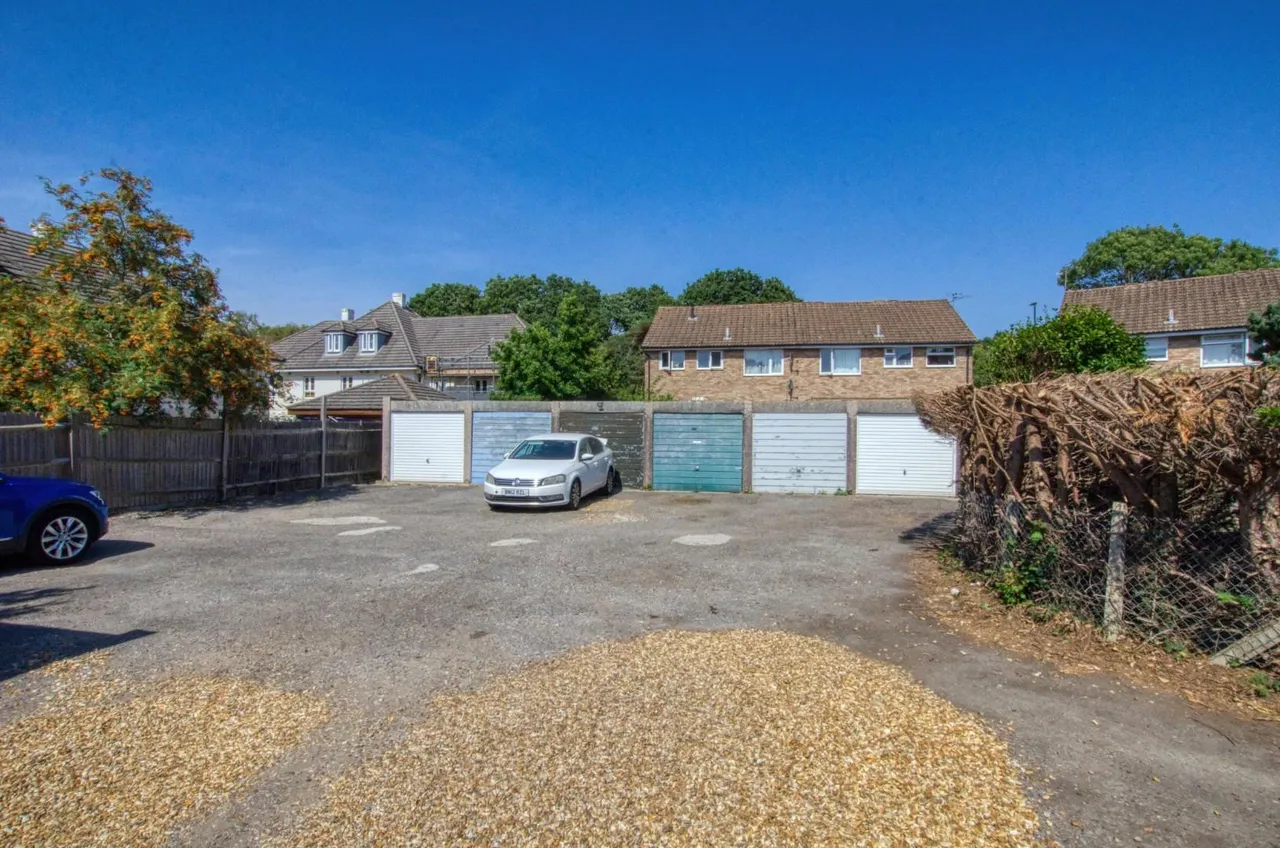 Bursledon Road, Southampton, SO19 8NH, photo 10