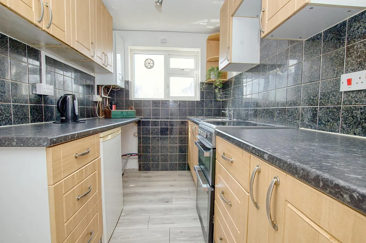 Bursledon Road, Southampton, SO19 8NH, photo 4
