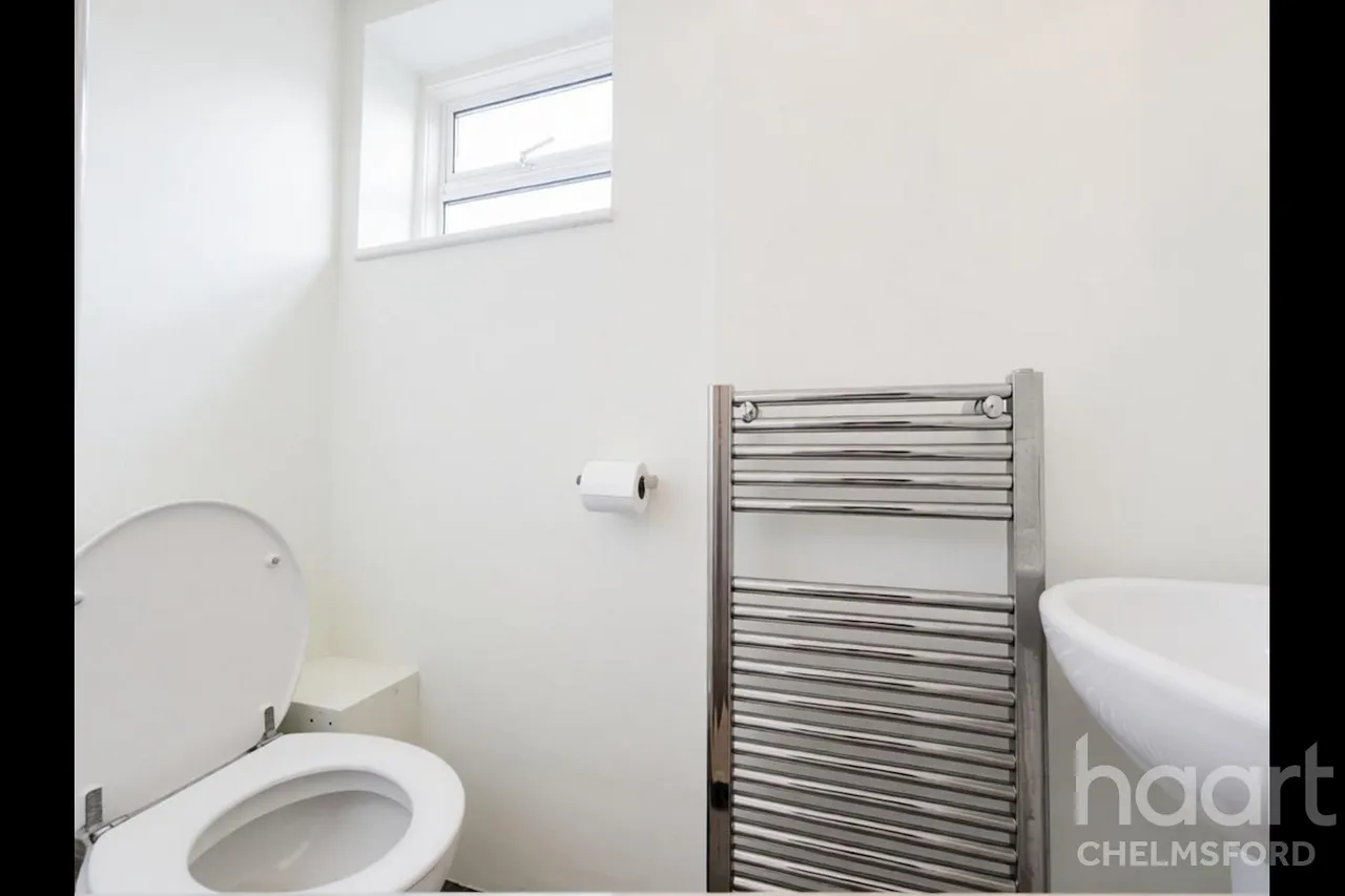 St. Marys Close, CM2, photo 8