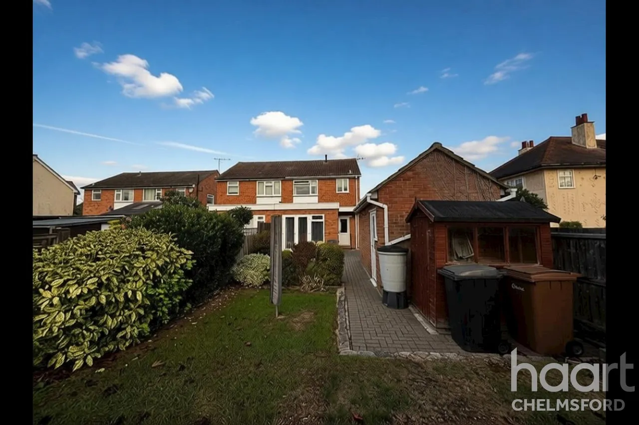 St. Marys Close, CM2, photo 3