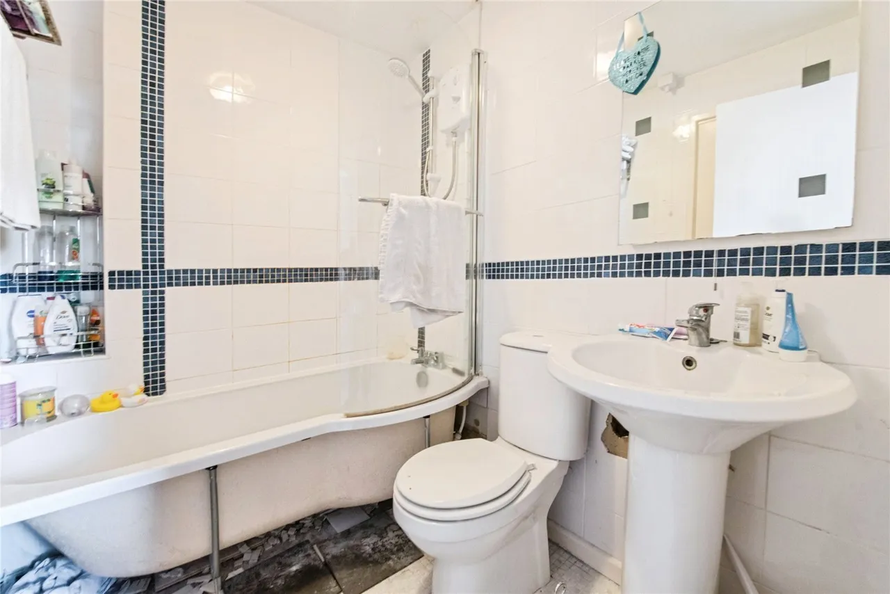 Excalibur Close, Exeter, EX4, photo 8