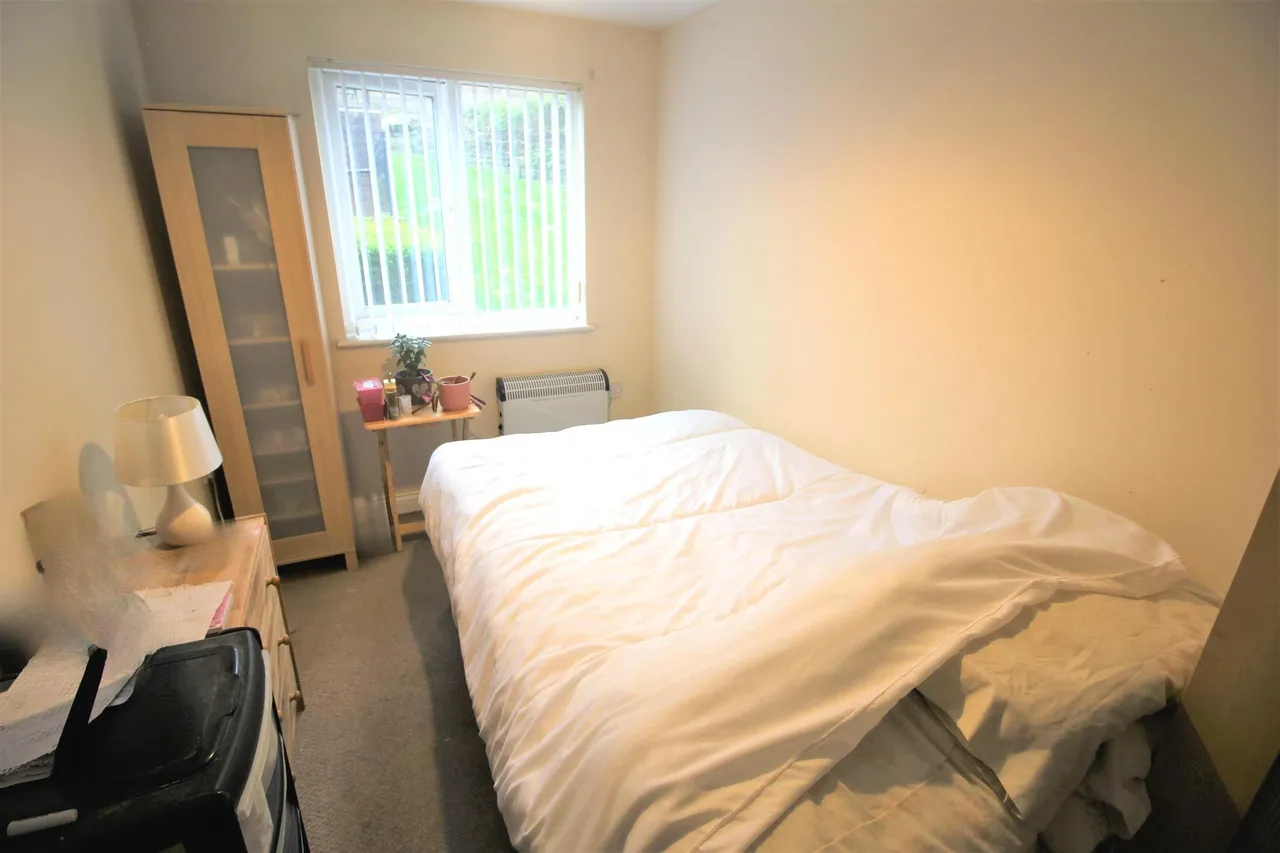 New Road, Radcliffe, M26, photo 6