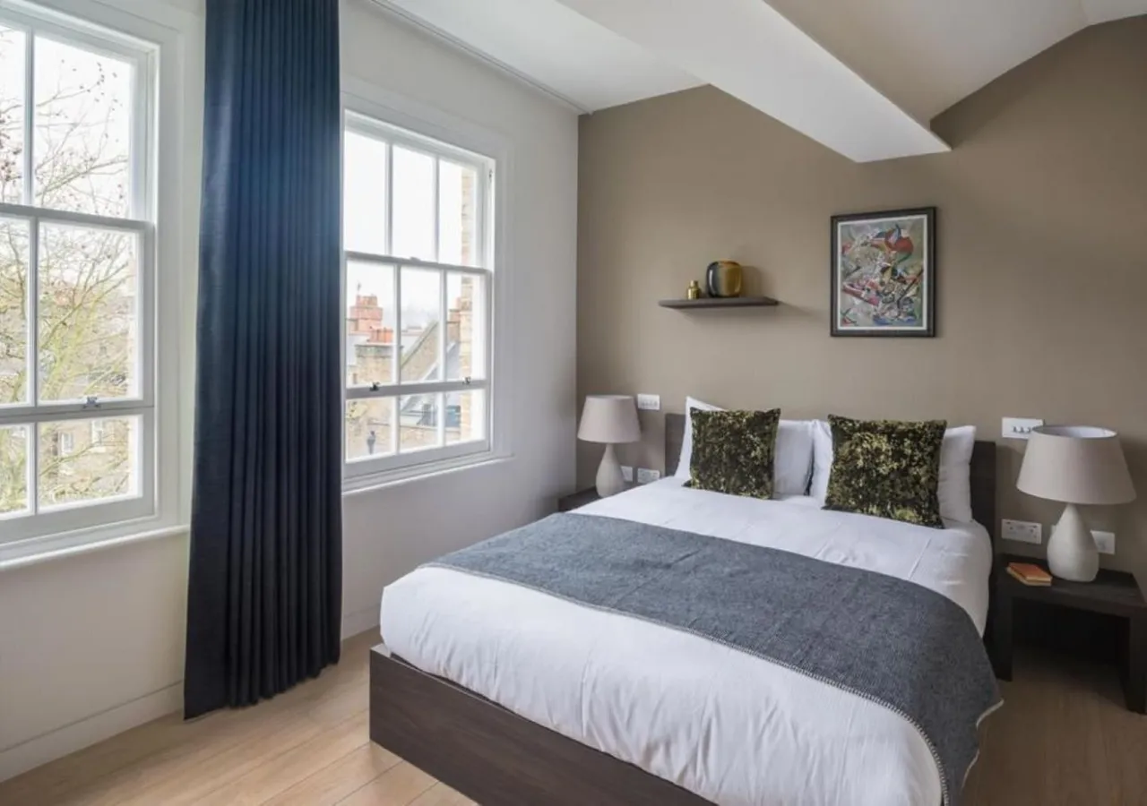 Oriel Place, London, NW3, photo 3