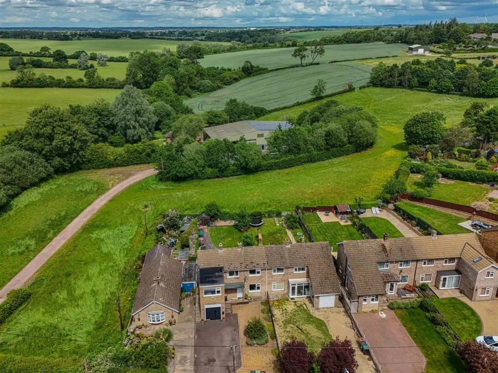 Orlingbury Road, Little Harrowden, photo 25