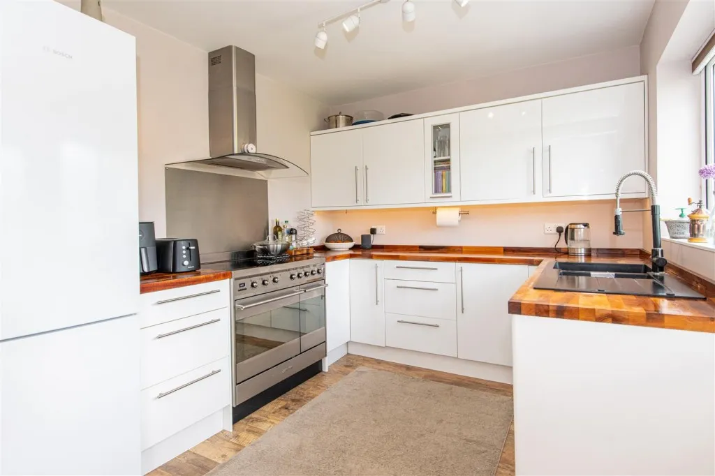 Orlingbury Road, Little Harrowden, photo 10