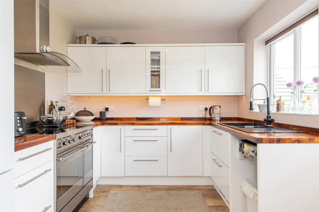 Orlingbury Road, Little Harrowden, photo 4