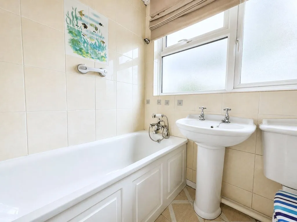 Hobart Court, Marlow SL7 1UL, photo 12
