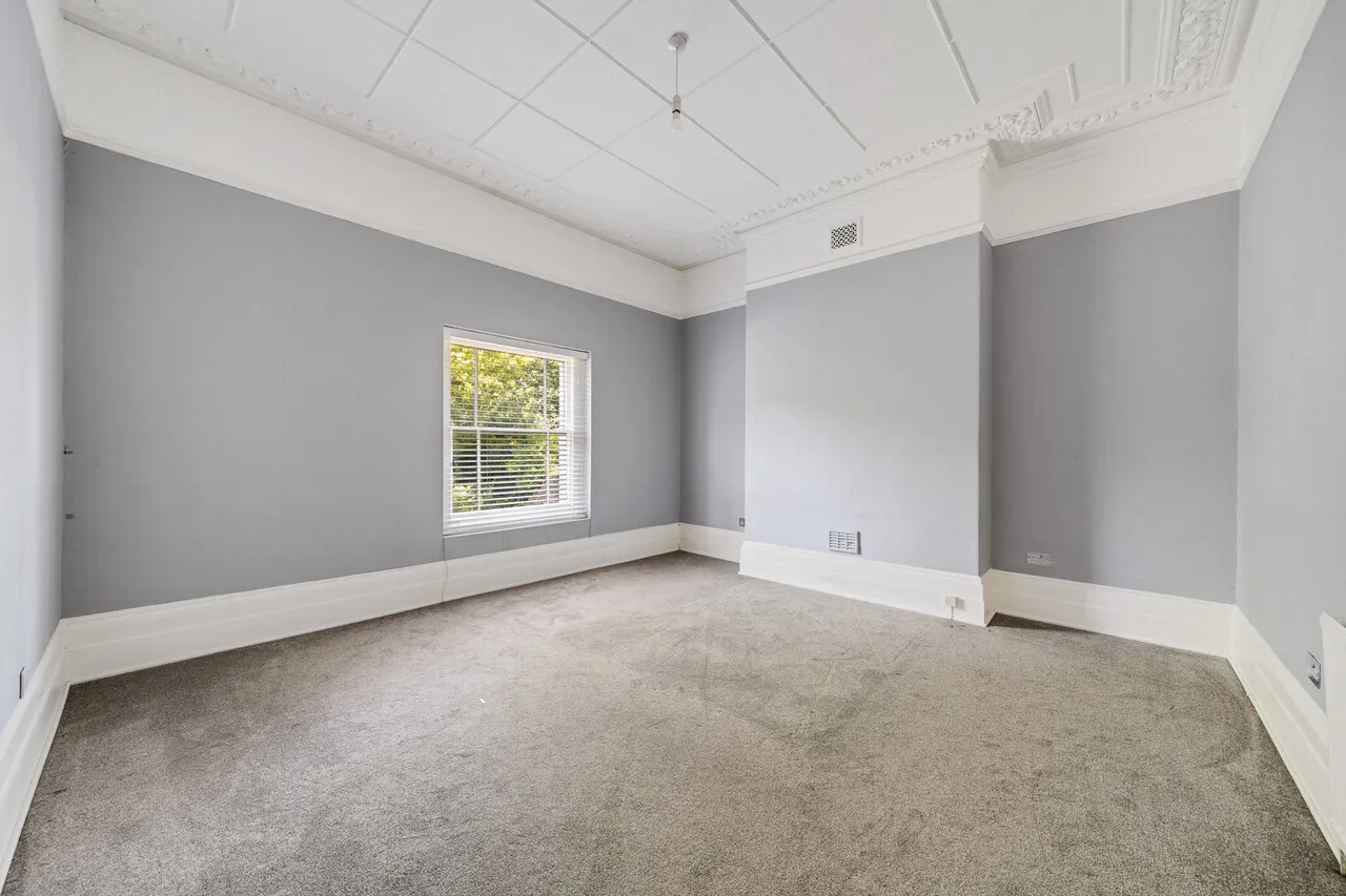 Southend Crescent, Eltham, SE9 2SB, photo 6