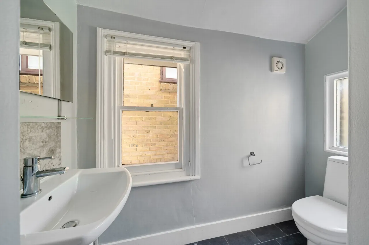 Southend Crescent, Eltham, SE9 2SB, photo 22