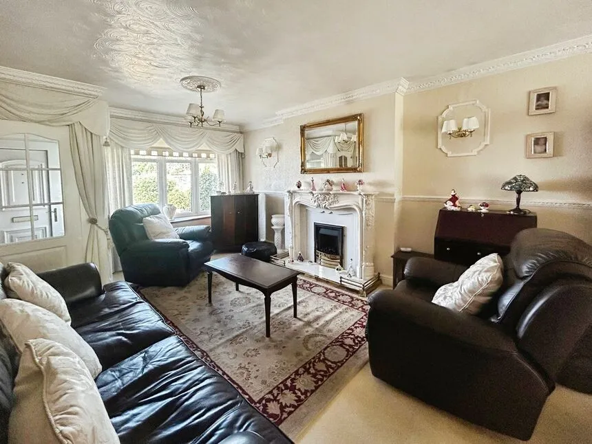 Robin Grove, Wolverhampton, West Midlands, WV11, photo 4