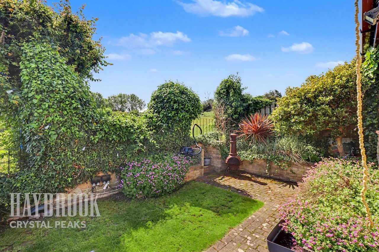 Ashley Lane, Killamarsh, photo 25