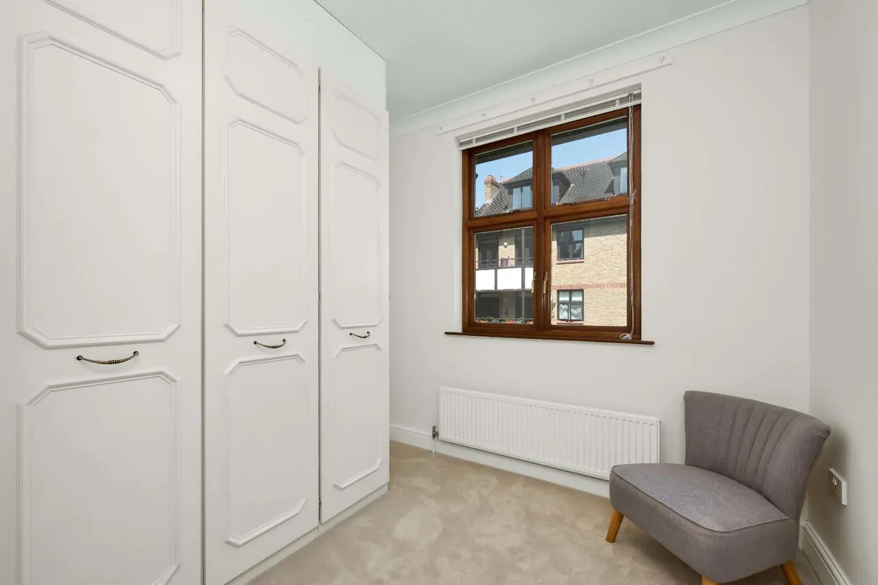 Esher Park Avenue, Esher, Surrey, KT10 9PX, photo 11