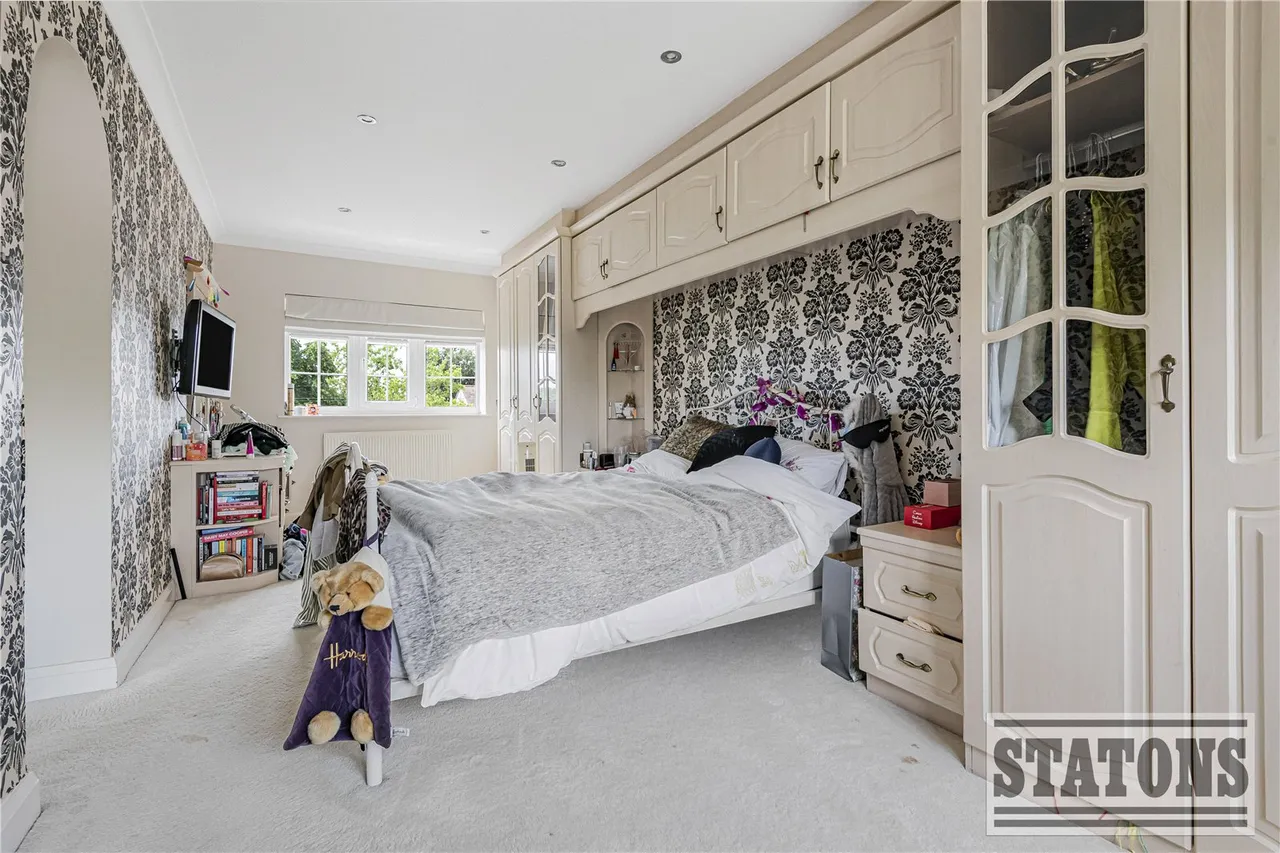 The Avenue, Potters Bar, Hertfordshire, EN6 1ED, photo 12