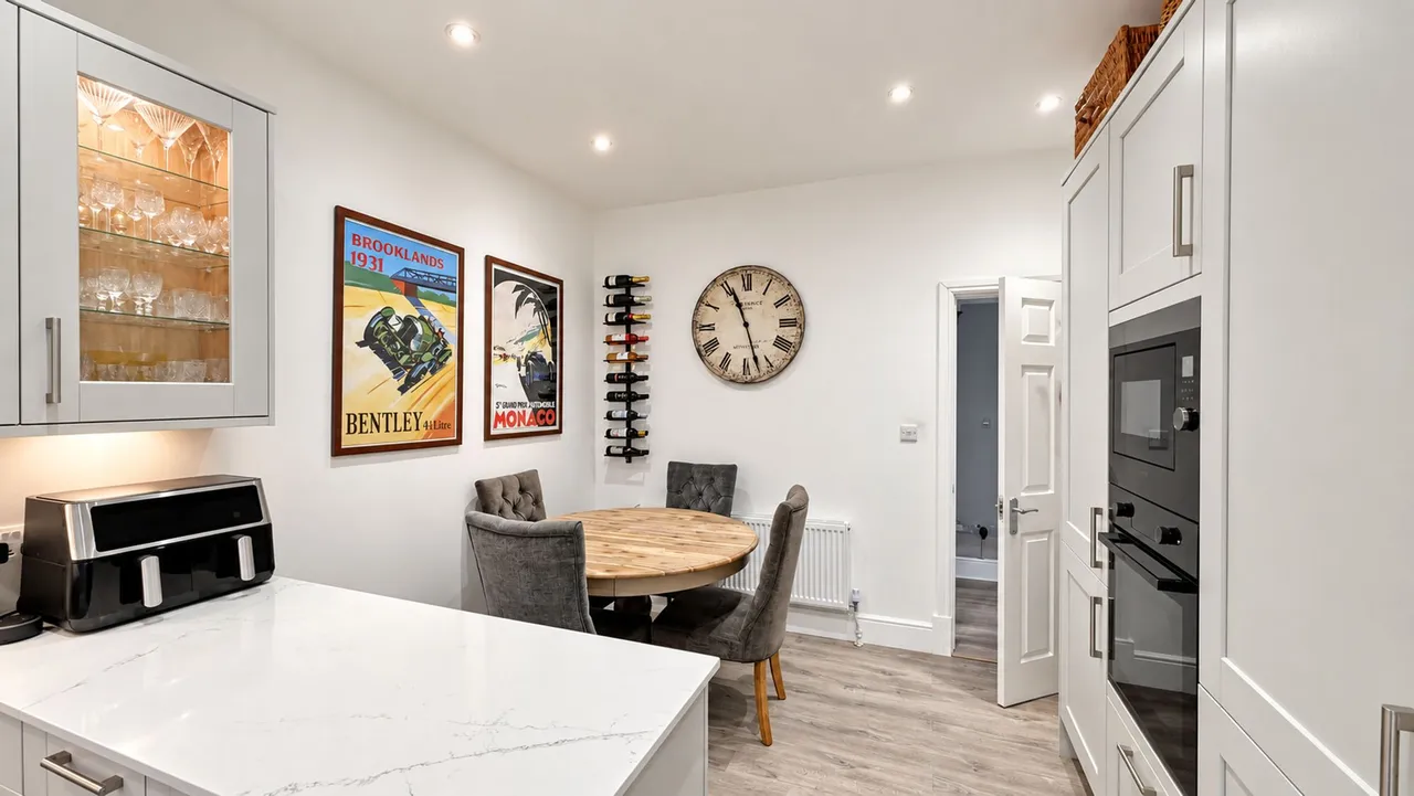 Merrymans Lane, SK9, photo 4
