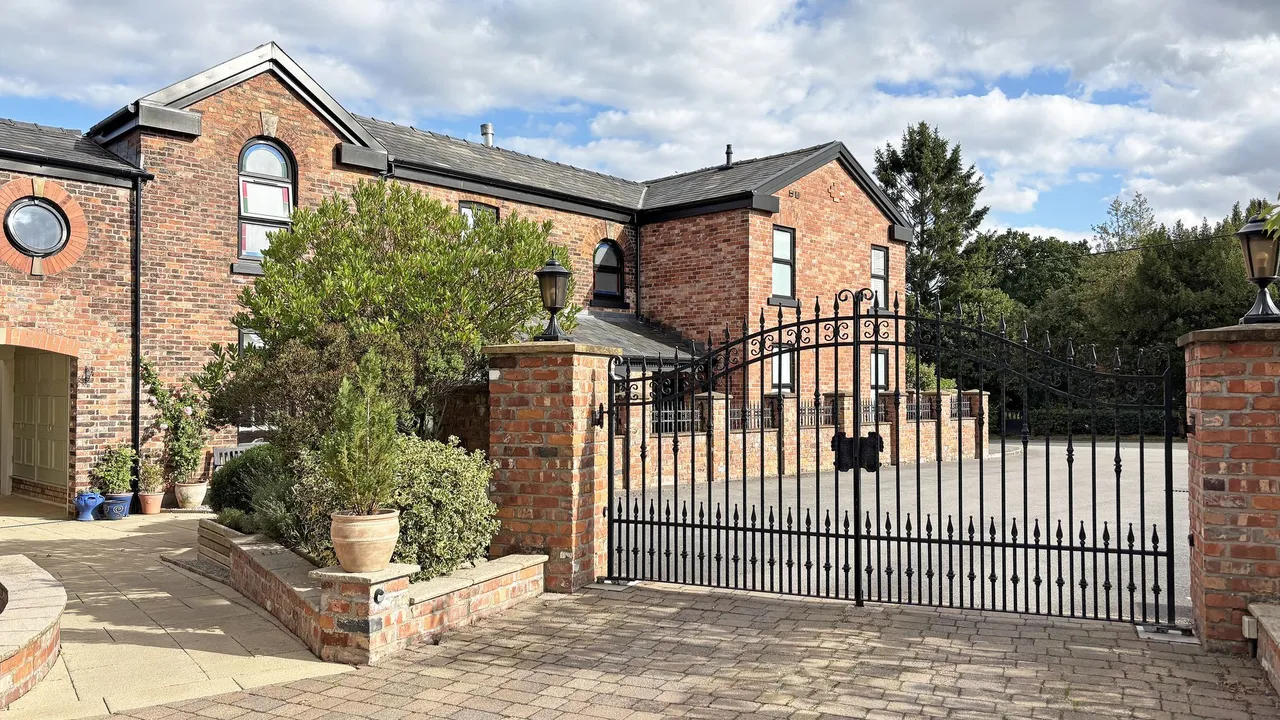 Merrymans Lane, SK9, photo 22