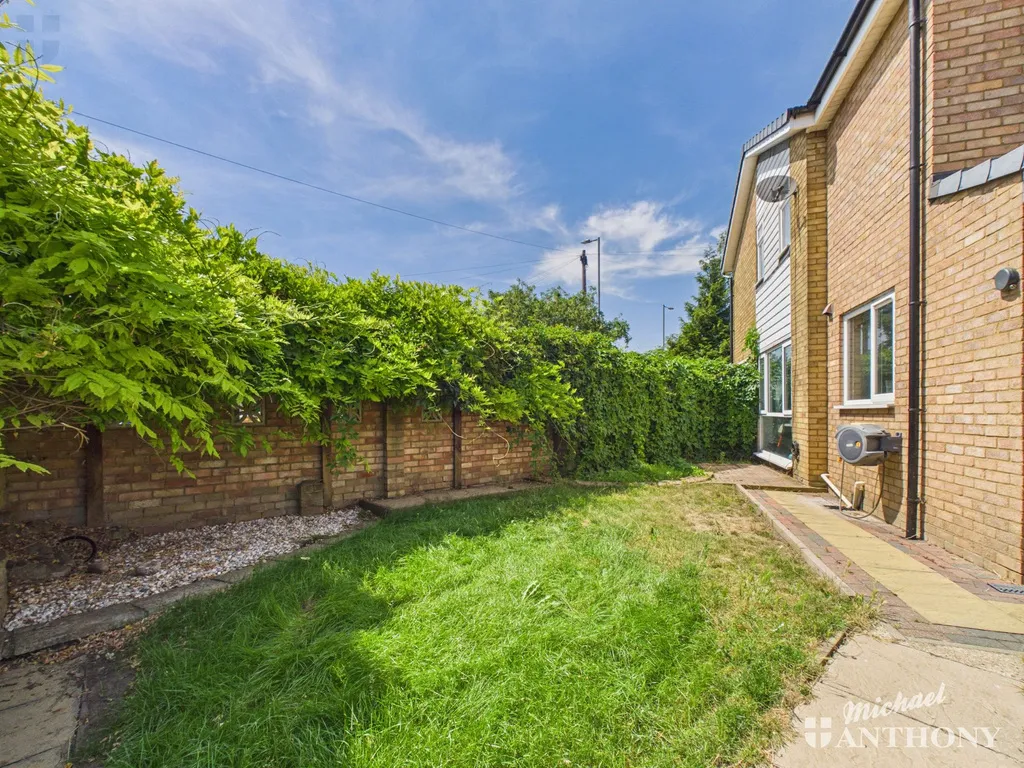 Douglas Road, Aylesbury, HP20 1ES, photo 19