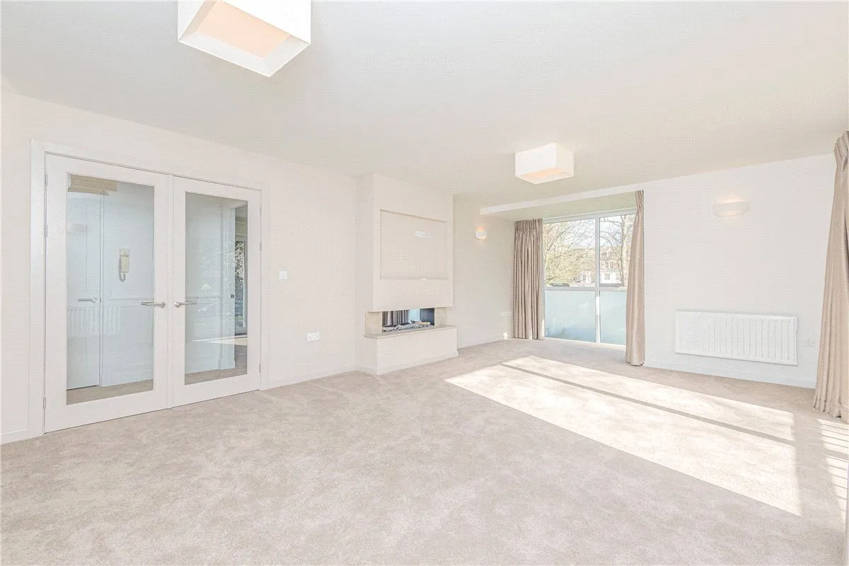St. Marys Walk, HG2, photo 4