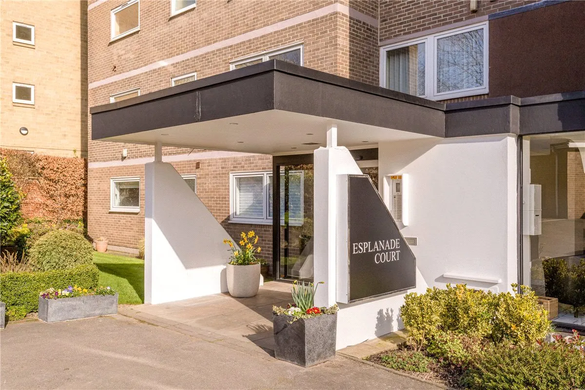 St. Marys Walk, HG2, photo 15
