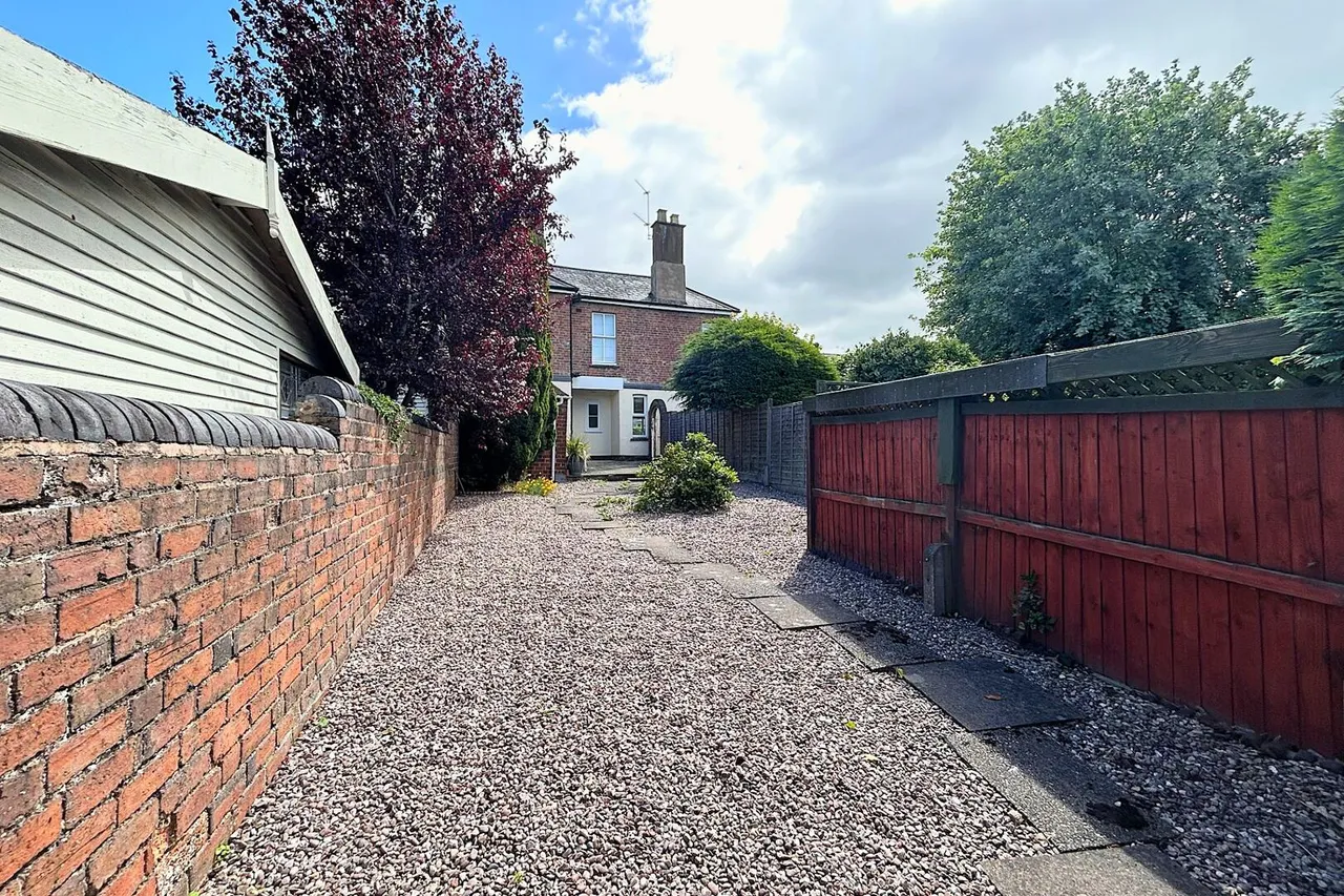 Hagley Road, Oldswinford, Stourbridge, photo 15