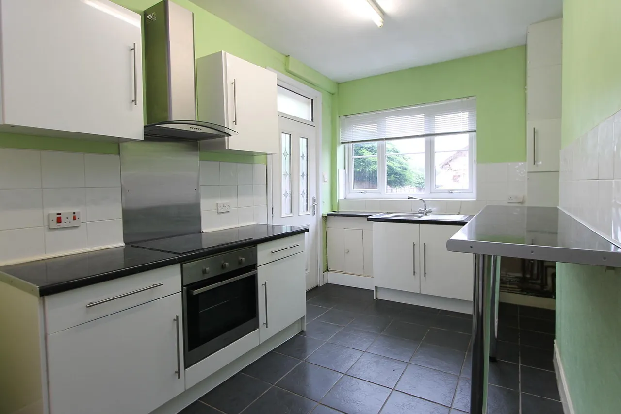 Hagley Road, Oldswinford, Stourbridge, photo 8