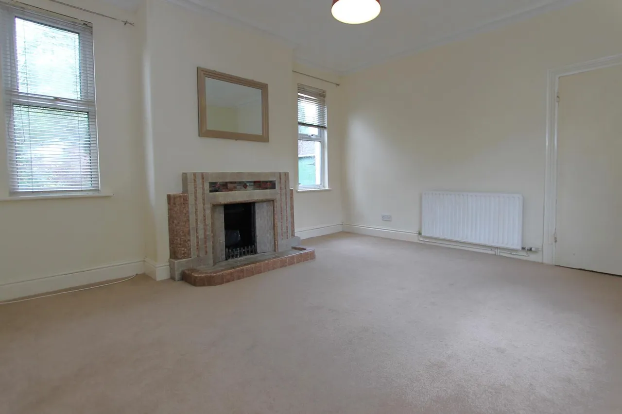 Hagley Road, Oldswinford, Stourbridge, photo 4