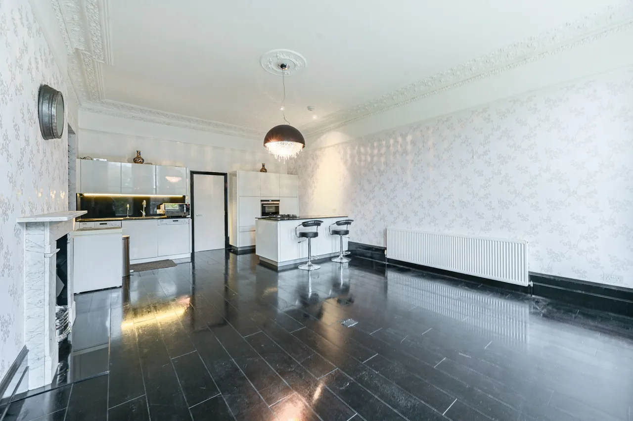 Flat 6, 65 Warwick Road, London, photo 7